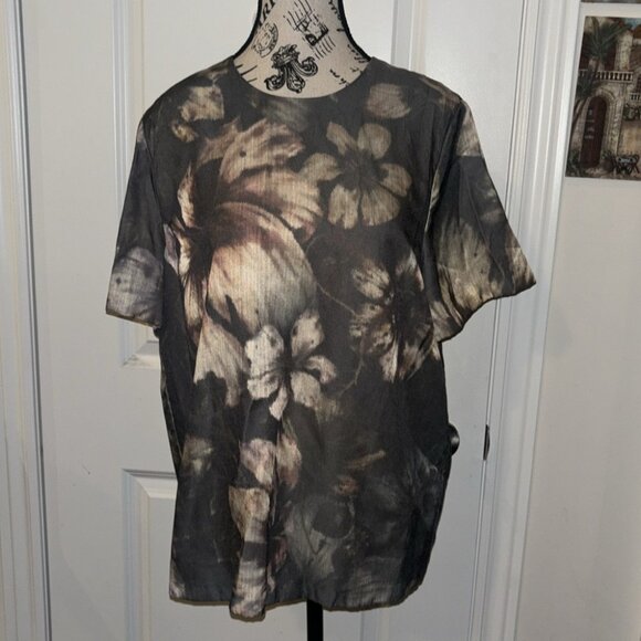 Aritzia Babaton Fraser Blouse Floral Satin - Picture 3 of 9